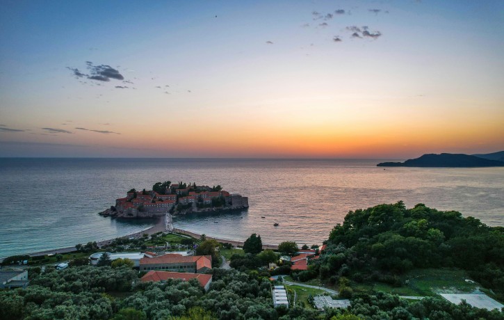Blog Chasing the Perfect Sunset: The Best Coastal Viewpoints in Montenegro Reachable by Car